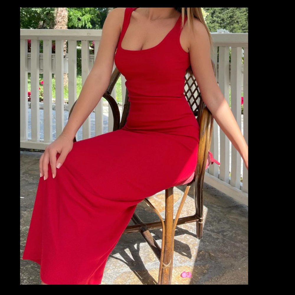 Red Ribbed Dress - Picture 3 of 3
